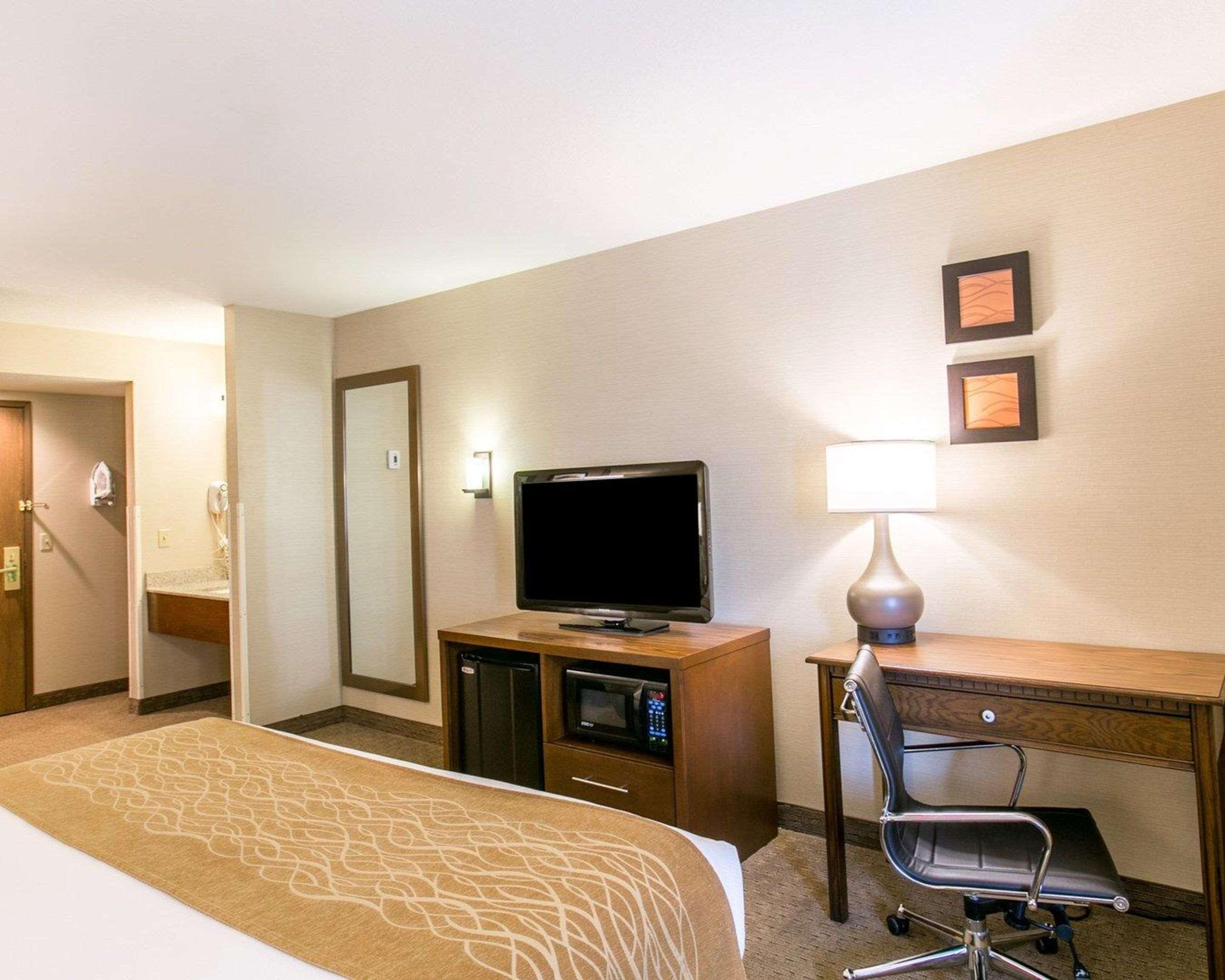 Comfort Inn Sedalia Station Εξωτερικό φωτογραφία