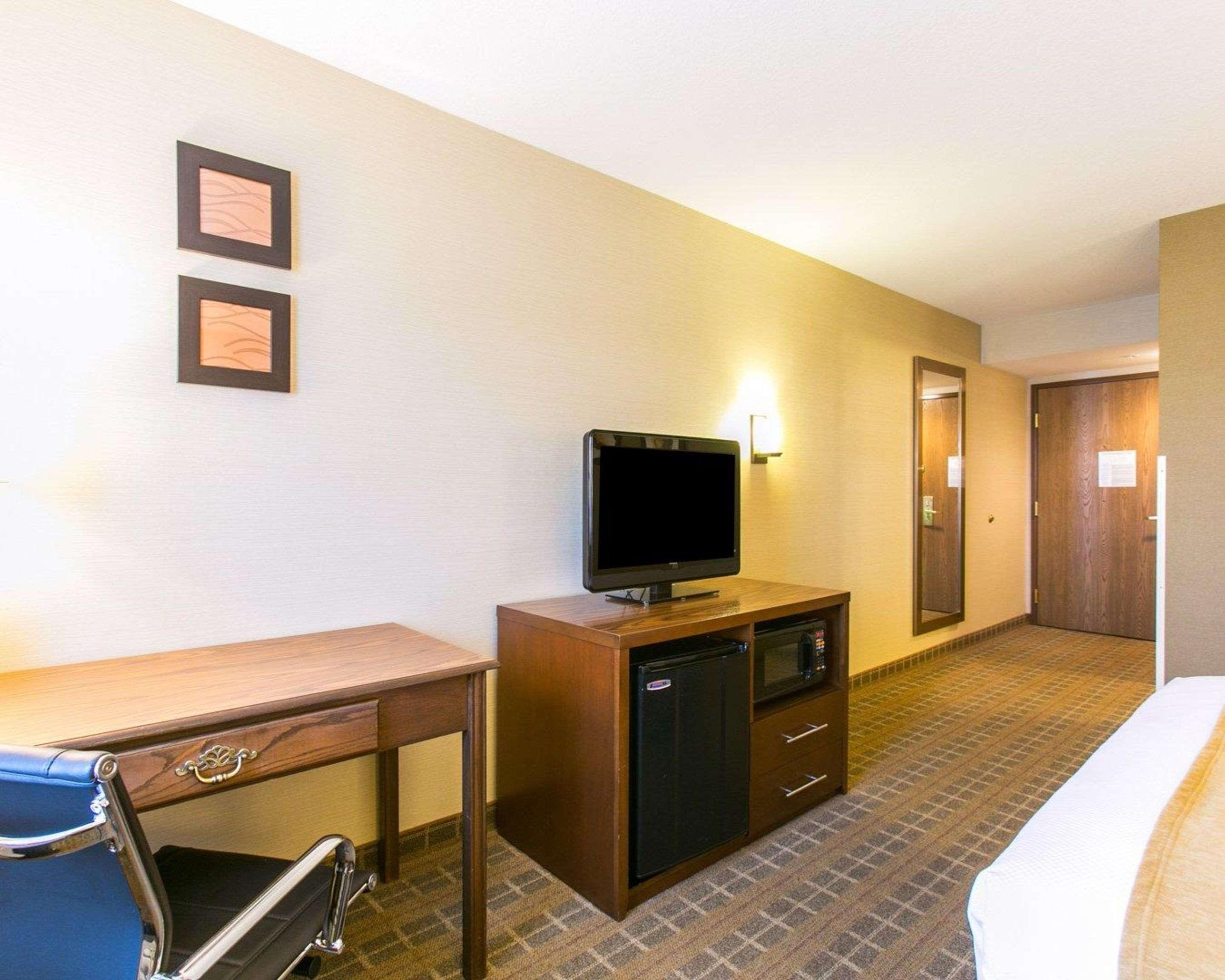 Comfort Inn Sedalia Station Εξωτερικό φωτογραφία