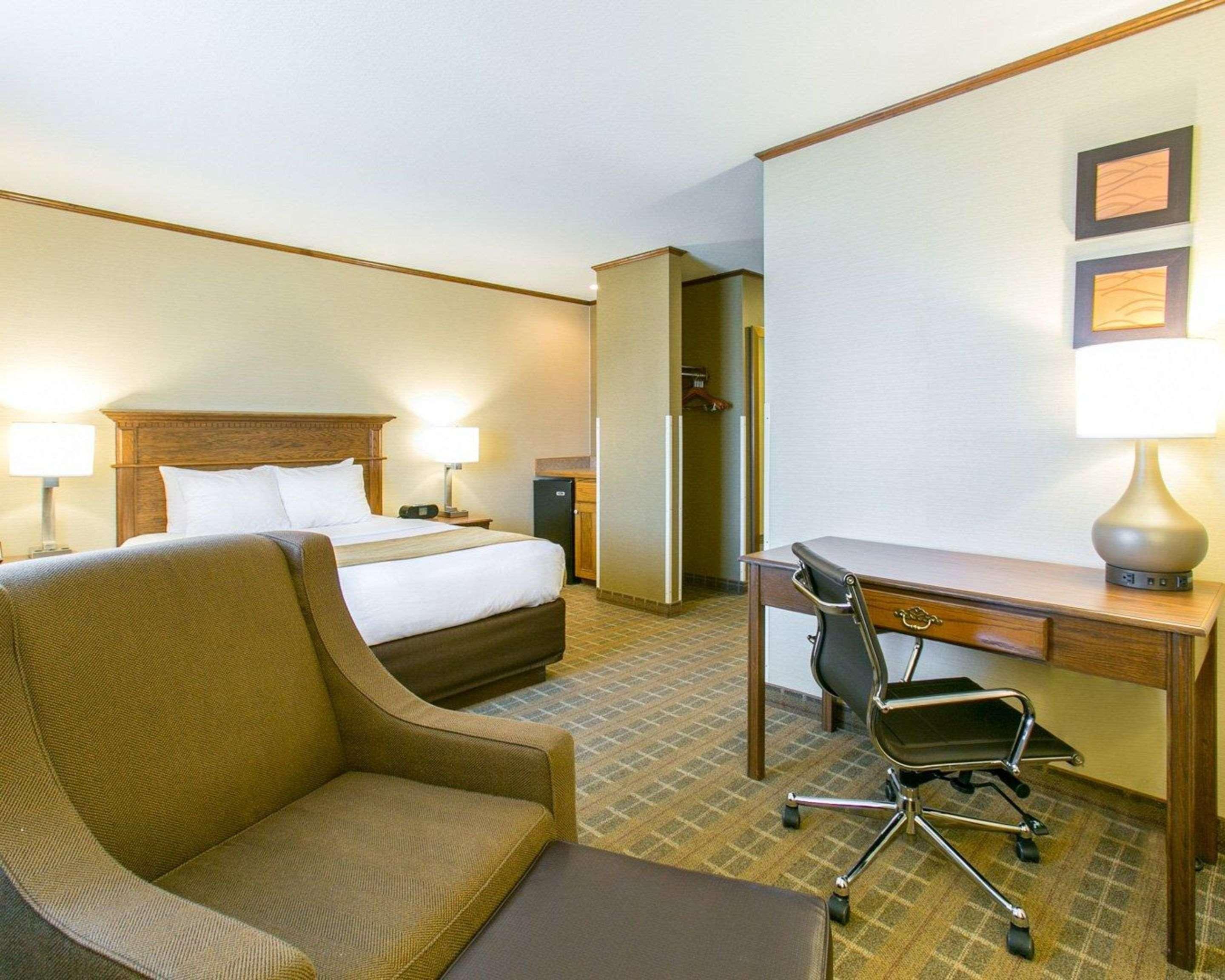 Comfort Inn Sedalia Station Εξωτερικό φωτογραφία