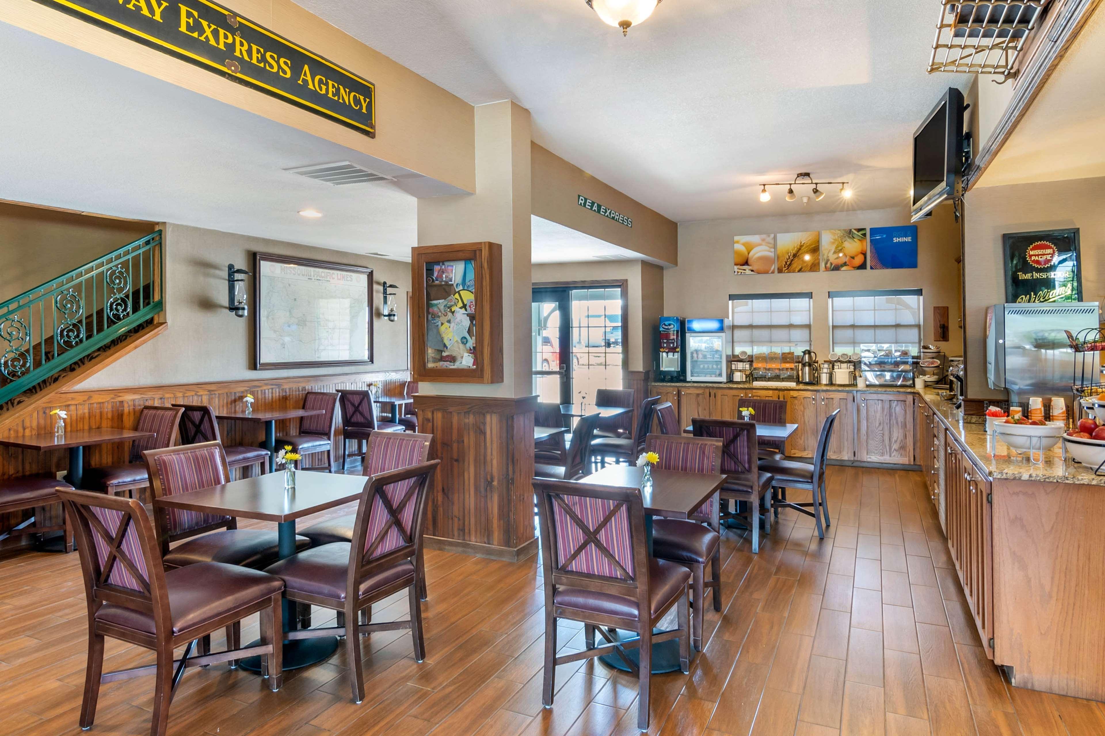 Comfort Inn Sedalia Station Εξωτερικό φωτογραφία