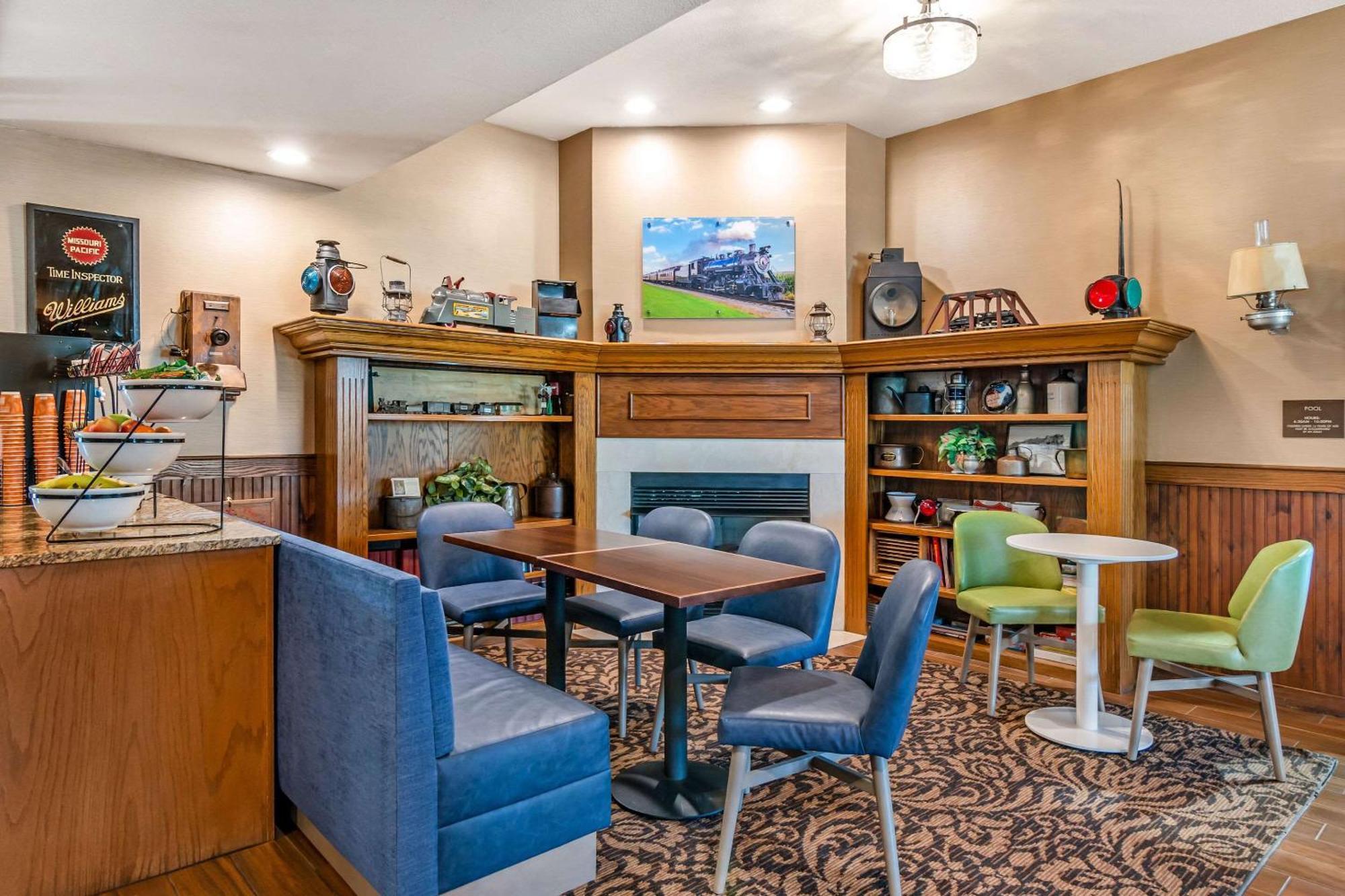 Comfort Inn Sedalia Station Εξωτερικό φωτογραφία